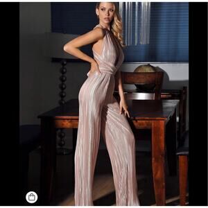 Miss Circle Pleated Halter Neck Jumpsuit Size S Small Champagne